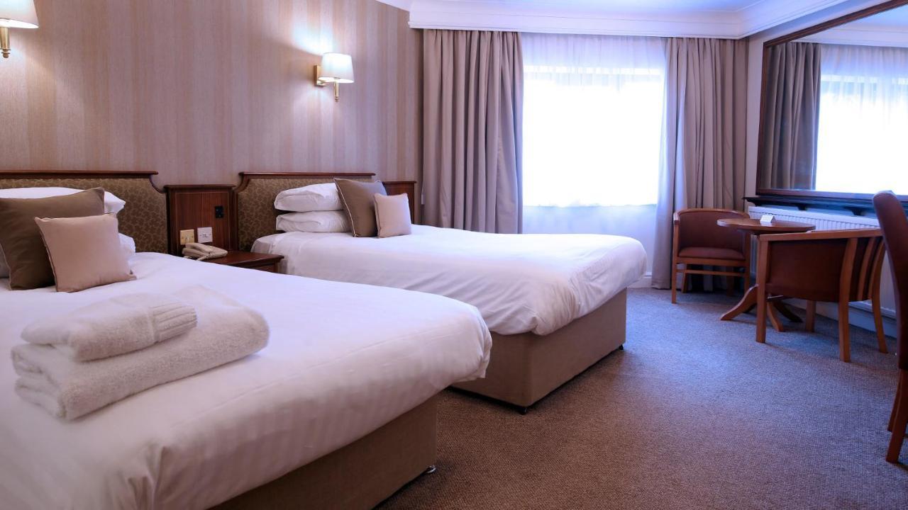 Bredbury Hall Hotel ストックポート エクステリア 写真