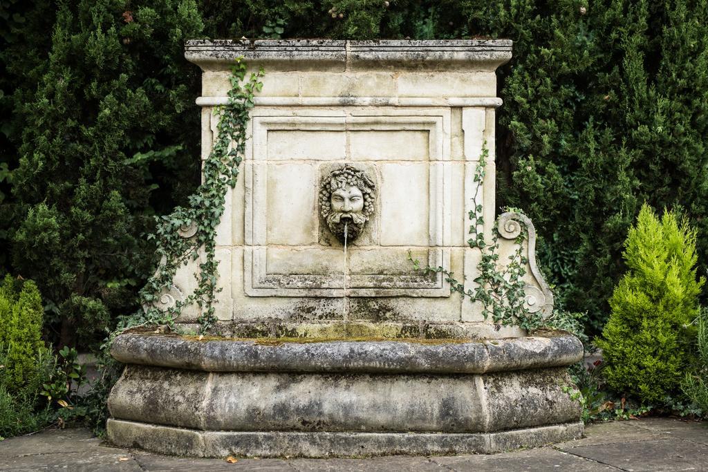 Bredbury Hall Hotel ストックポート エクステリア 写真