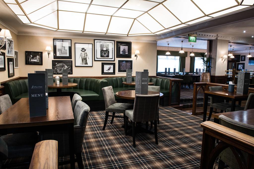 Bredbury Hall Hotel ストックポート エクステリア 写真