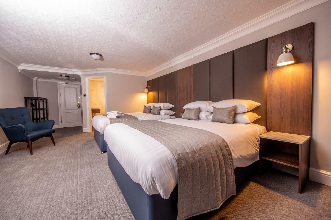 Bredbury Hall Hotel ストックポート エクステリア 写真