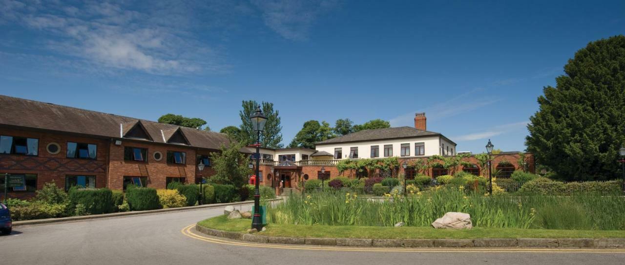 Bredbury Hall Hotel ストックポート エクステリア 写真