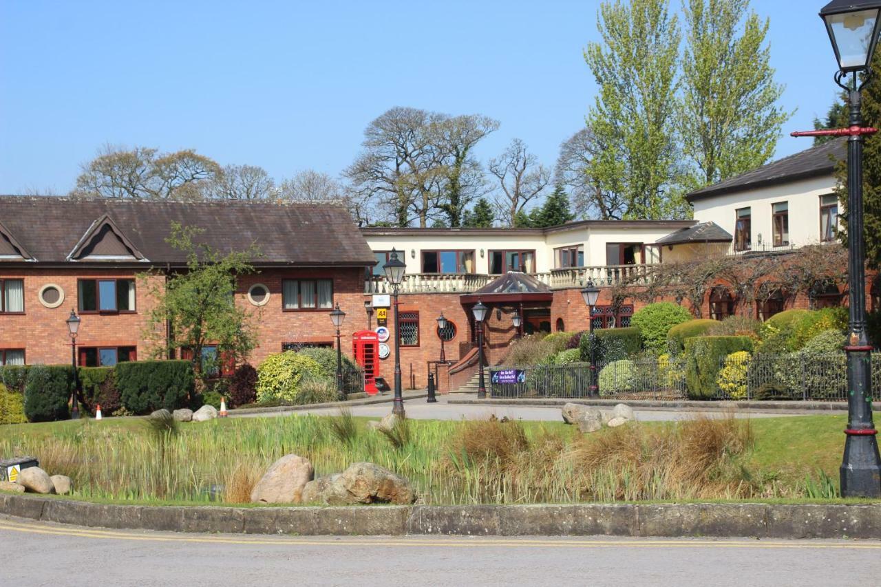 Bredbury Hall Hotel ストックポート エクステリア 写真