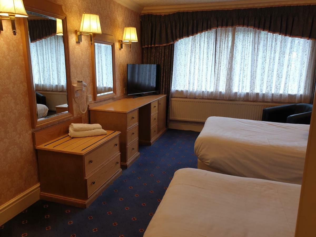Bredbury Hall Hotel ストックポート エクステリア 写真