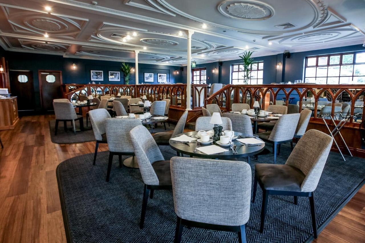 Bredbury Hall Hotel ストックポート エクステリア 写真