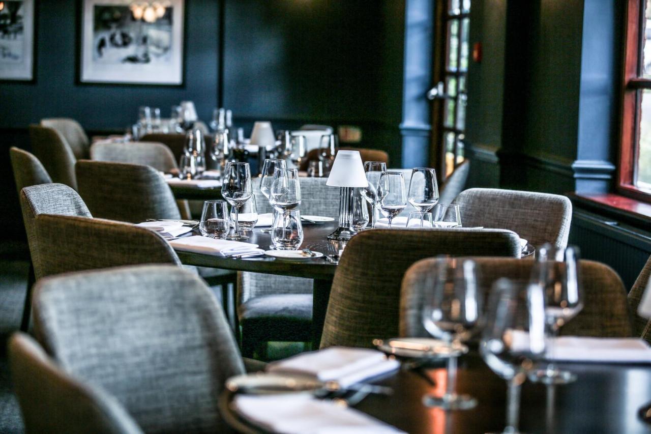 Bredbury Hall Hotel ストックポート エクステリア 写真